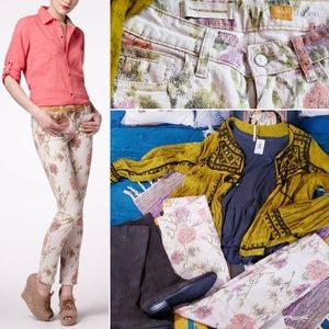 EUC Pilcro Ikat- print Stet Slim Straight Jeans